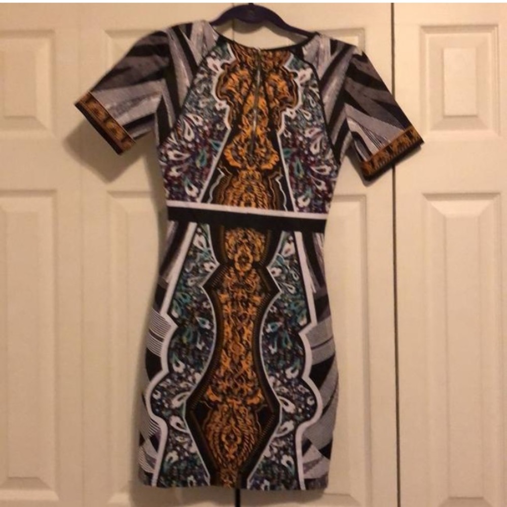 Dress - Picture 5 of 7